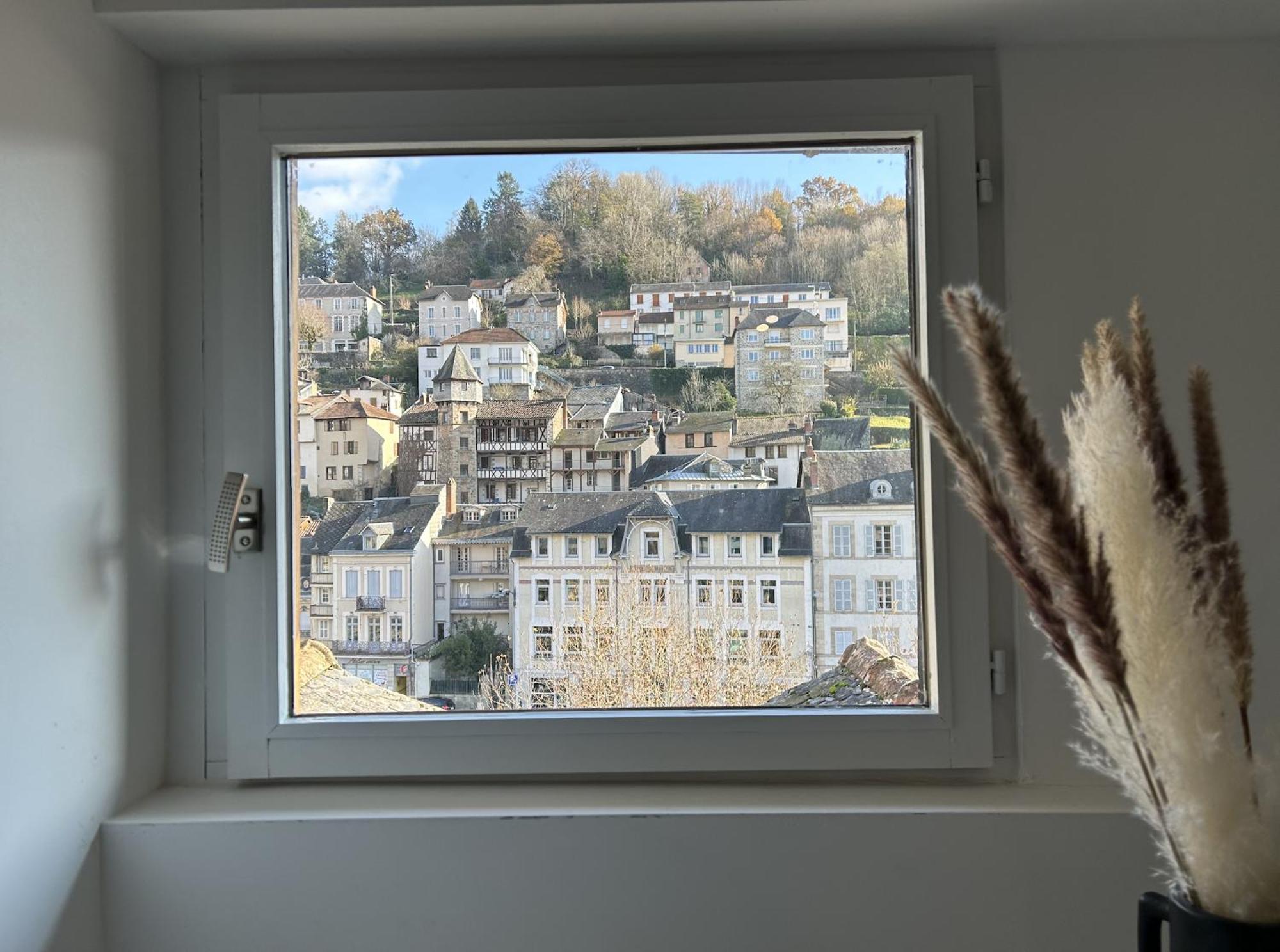 Appartement Design & Calme - Au Centre De Tulle! Exterior photo